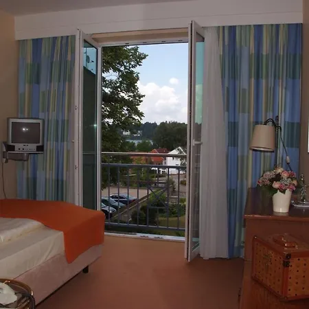 Hansa Hotel 3*